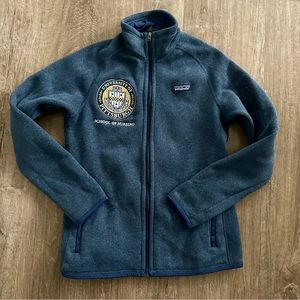 Patagonia navy zip up fleece sweater